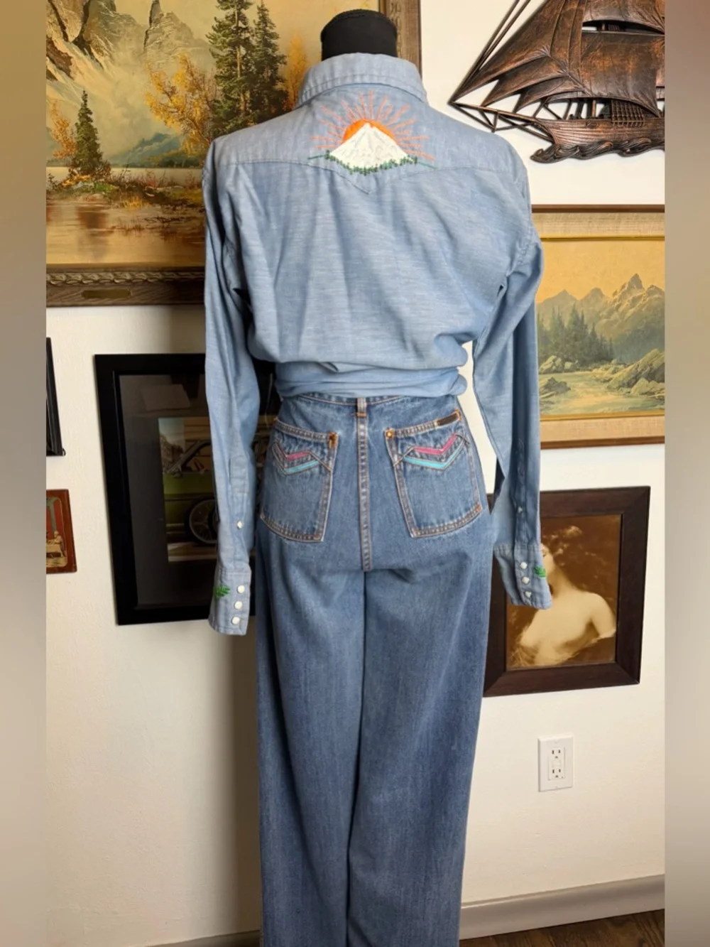 Vintage 1970s Hand Embroidered Chambray Botton Down Shirt Wrangler - Picture 8 of 14